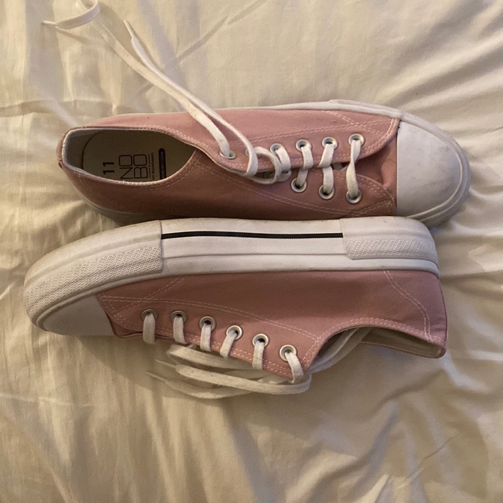 Converse style shoes